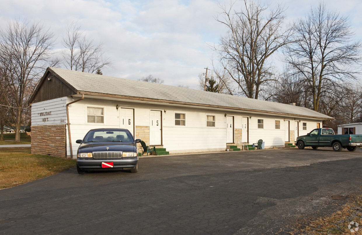 Building Photo - Holiday Apartments