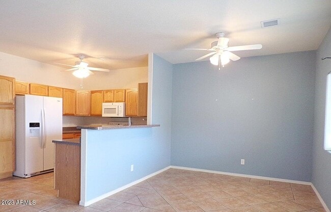 Building Photo - 1410 Cll Cibola