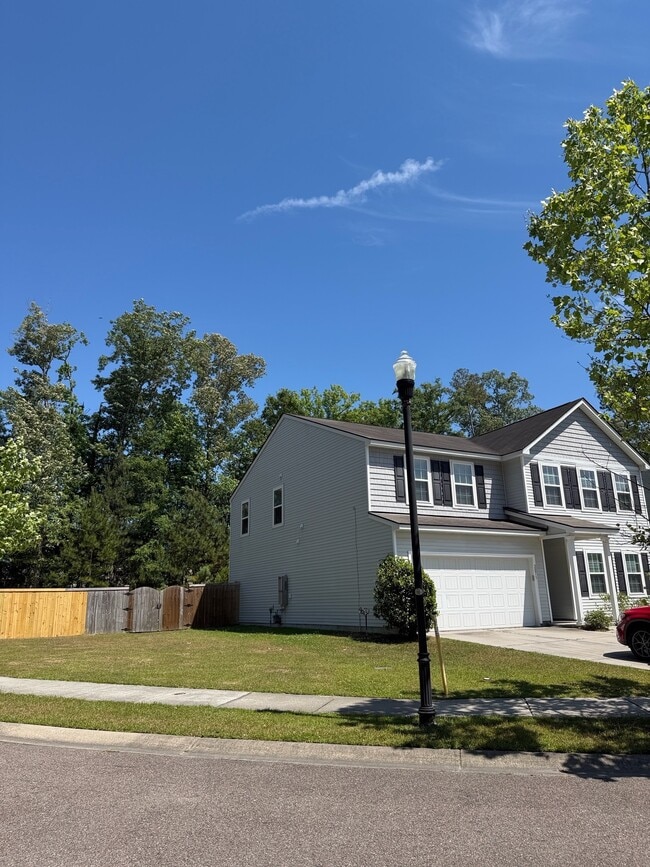 Building Photo - 3071 Conservancy Ln