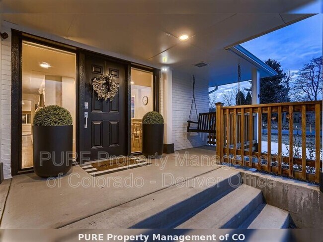 Building Photo - 787 Crescent Ln