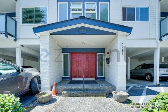 Building Photo - 3711 26th Pl W