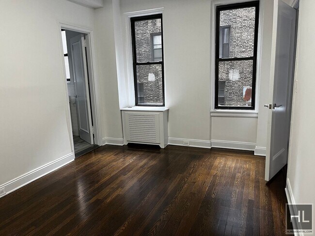 Foto del edificio - EAST 46 STREET