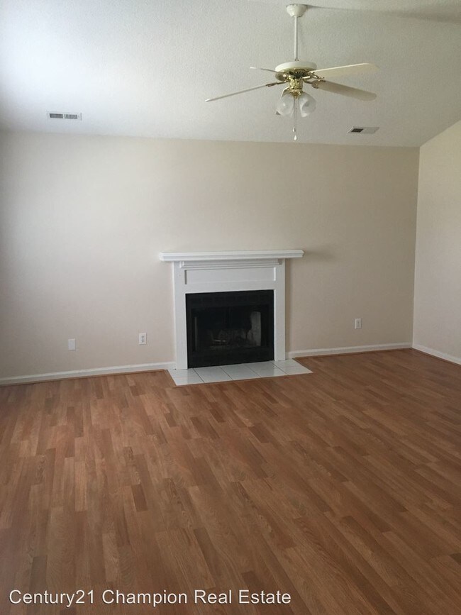 Building Photo - 342 Lands End Ln