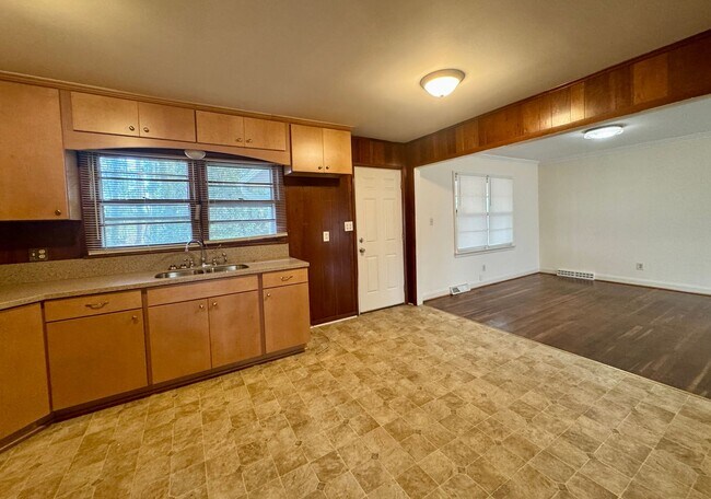 Foto del edificio - Move-in Ready!