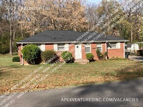 Building Photo - 3939 Creekside Dr