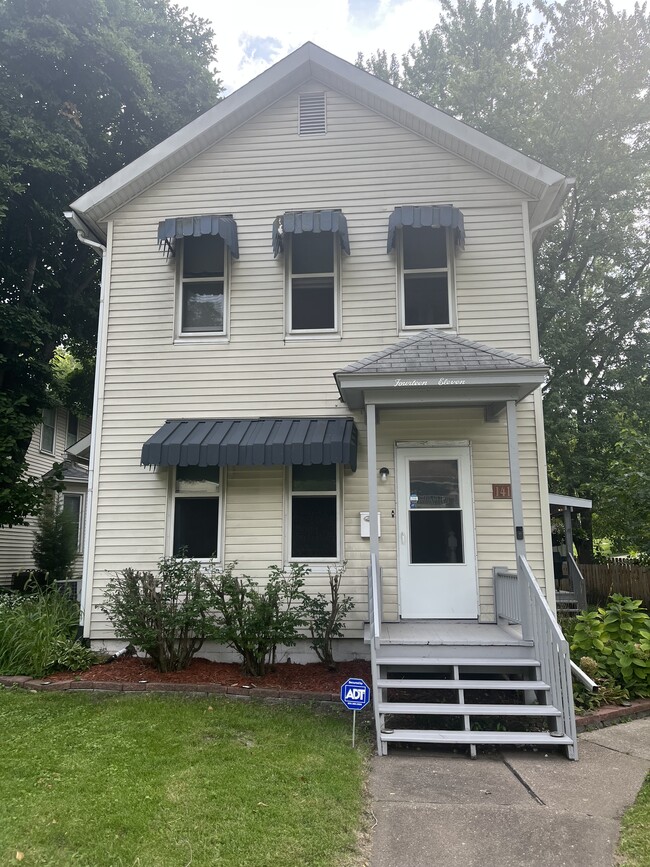 Foto del edificio - 1411 Jersey Ridge Rd