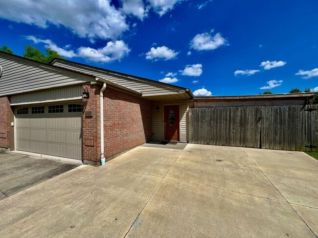 Photo - 160 Overbrook Drive House