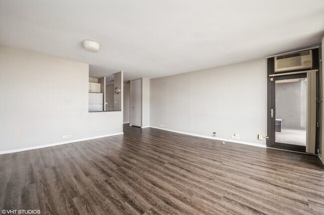 Foto del edificio - 2605 S Indiana Ave