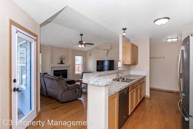 Building Photo - 3 br, 2 bath House - 3420 Adams Dr.