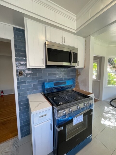 Kitchen - 2314 Mira Vista Ave