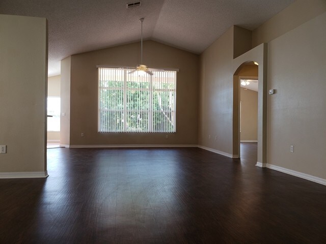 Foto del edificio - 2554 Big Pine Drive