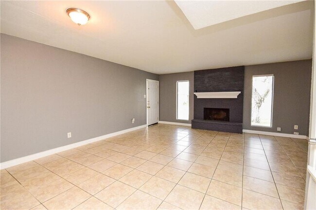 Foto del edificio - 5022 Wingfoot Ln