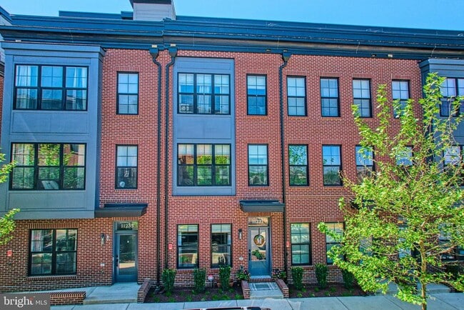 Building Photo - 11237 Beaker St