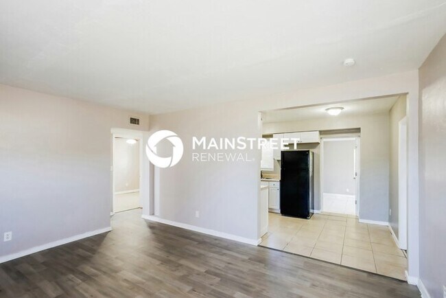 Building Photo - 3 Bedroom Pet-Friendly Home in Fort Lauder...