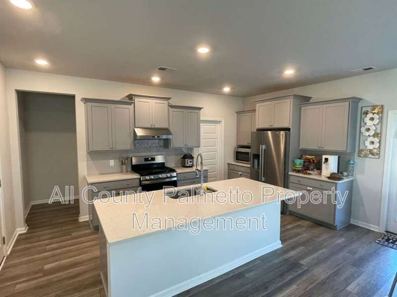 Foto principal - 221 Cypress Preserve Blvd