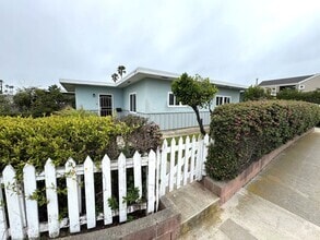 Building Photo - 2204 Pierpont Blvd