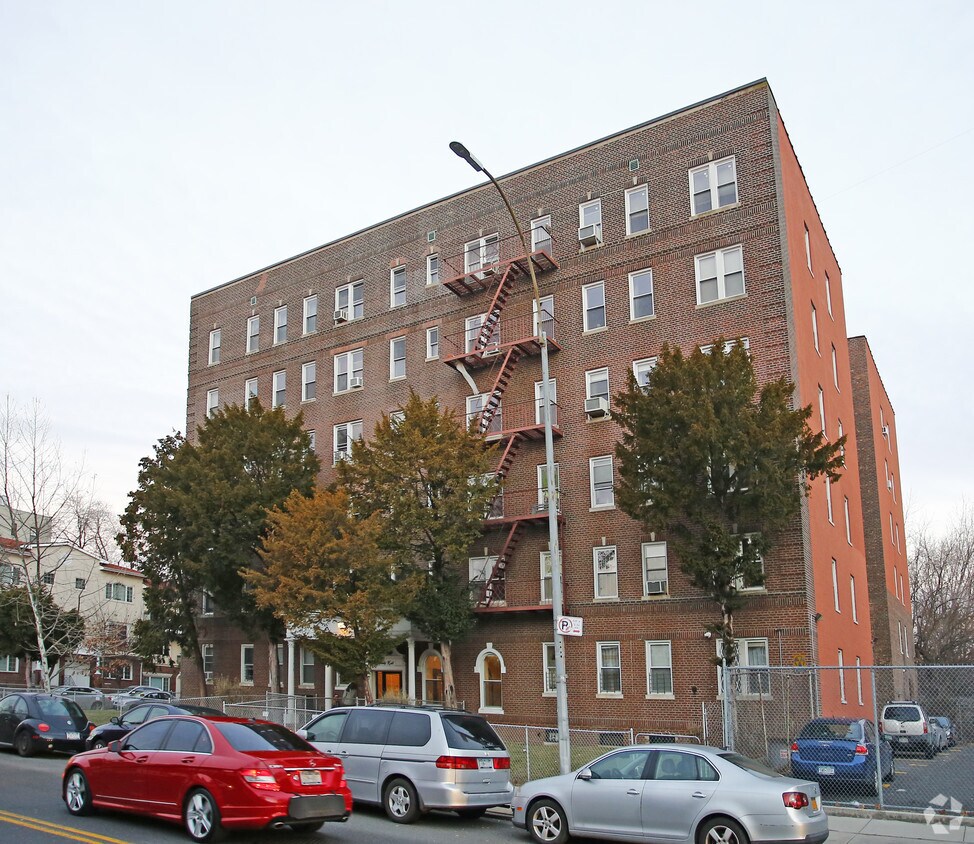 707 Beverley Rd, Brooklyn, NY 11218 Apartments in Brooklyn, NY