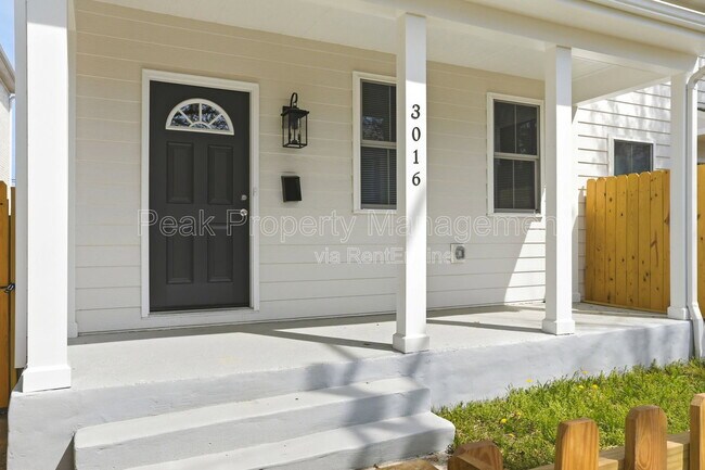 Photo - 3016 Parkwood Ave Townhome