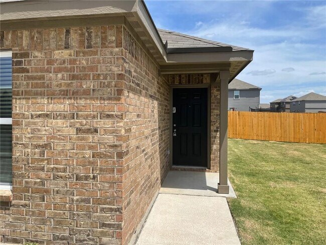 Building Photo - 16440 Farmhouse Ln