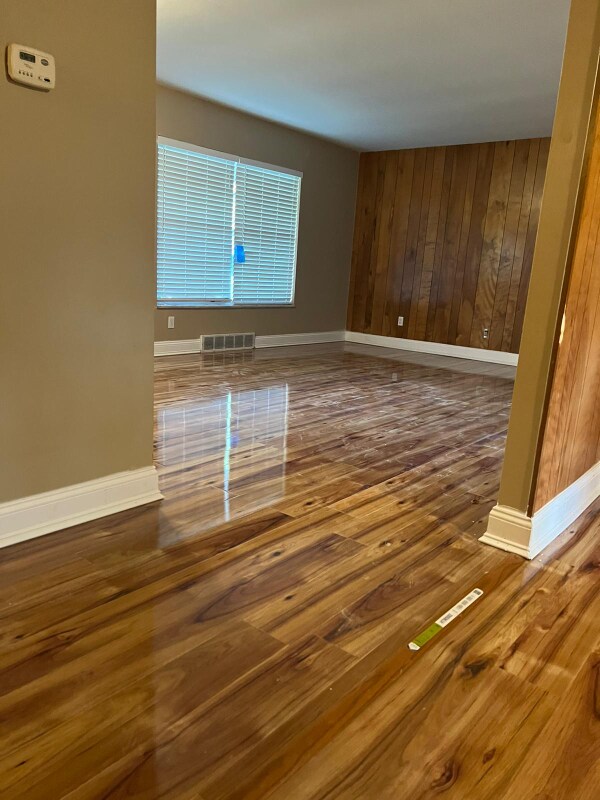 Foto del edificio - 501 Sulphur Spring Rd