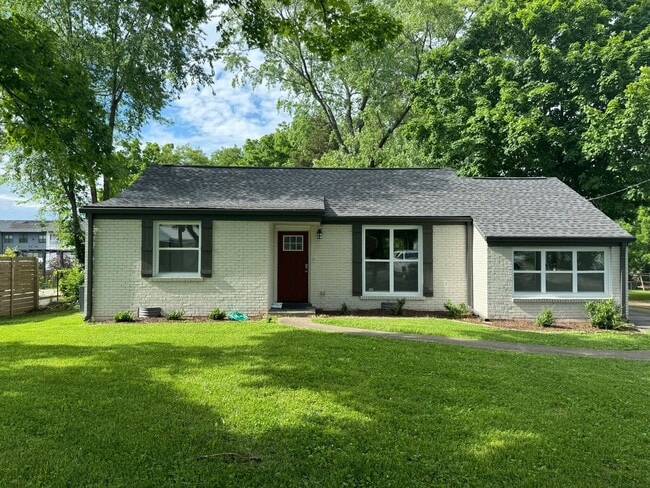 Cute 3BR Home in the Heart of Nashville - Cute 3BR Home in the Heart of Nashville