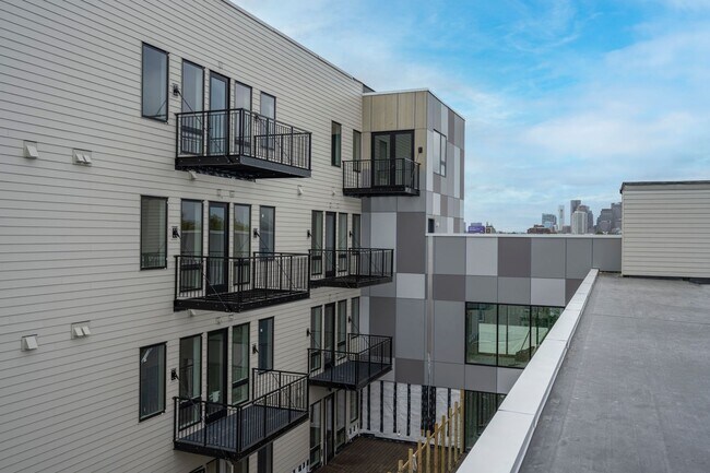 Foto del edificio - 325 Chelsea St