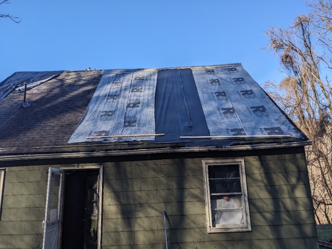 Building Photo - 229 Hillcrest Dr