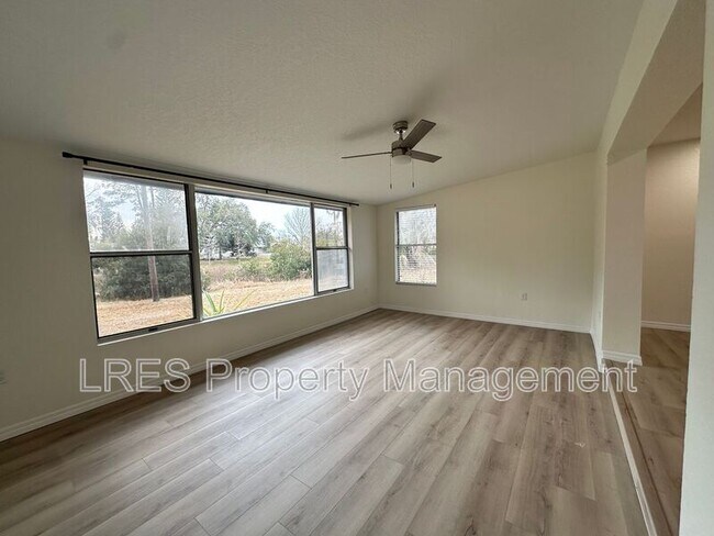 Foto del edificio - 37019 Pine Meadows Ln