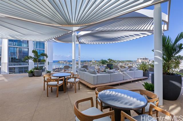 Building Photo - 1000 Auahi St