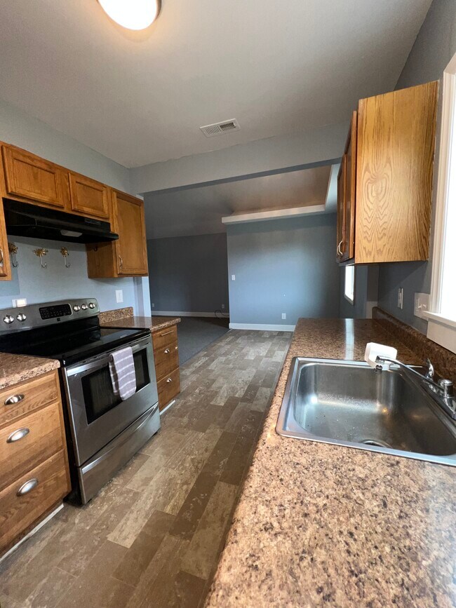 Foto del edificio - 4703 Potter Rd