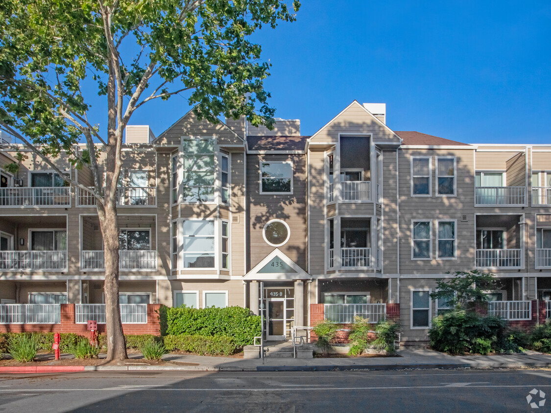 Foto del edificio - Ryland Mews