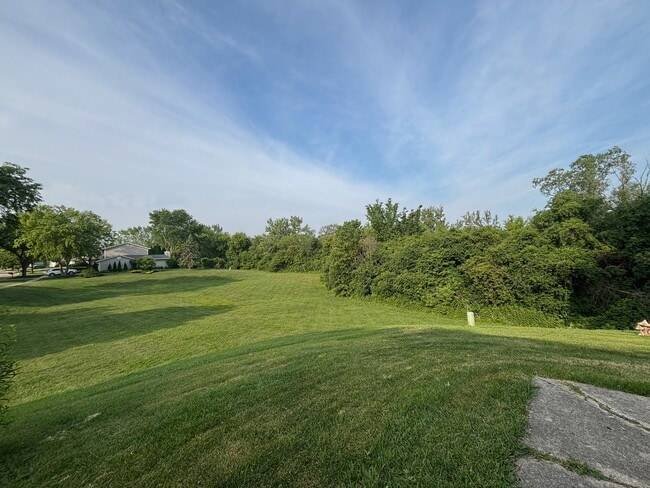 Building Photo - 4080 N Parkside Dr