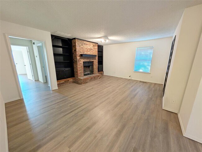 Foto del edificio - 9028 Roxbury Terrace