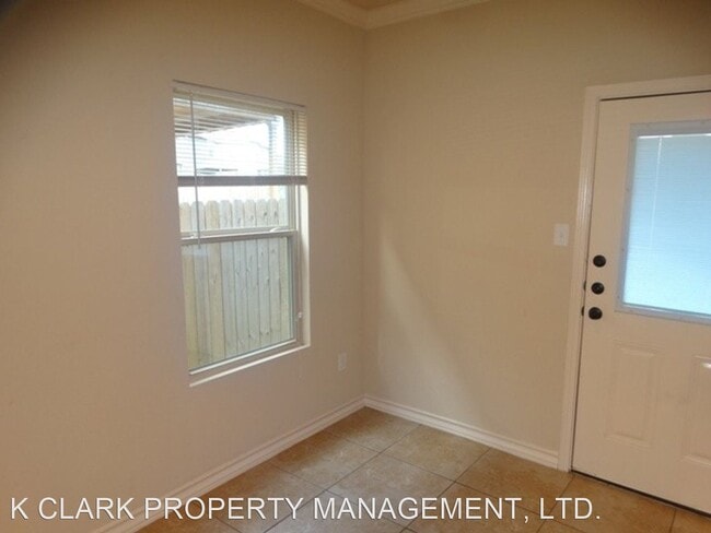Building Photo - 3 br, 2.5 bath House - 6015 JAX WAY #104