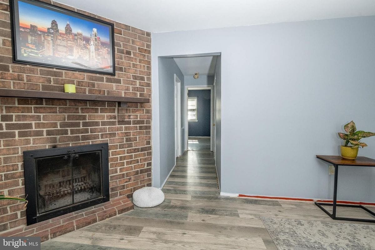 Foto principal - 1821 Valley Dr