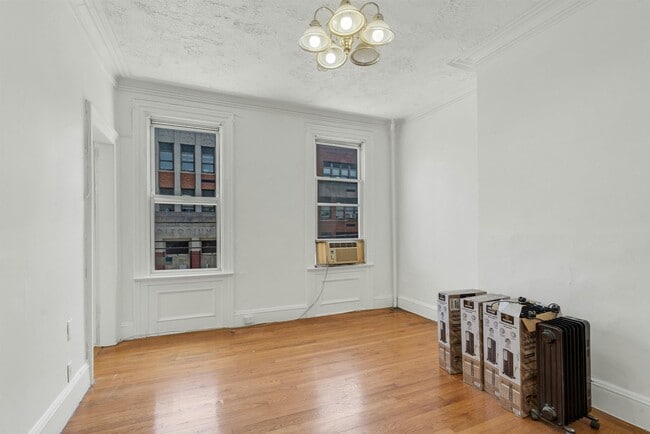 Building Photo - 17 Hancock Ave