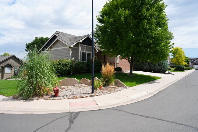 Foto del edificio - 1727 Clear Creek Ct