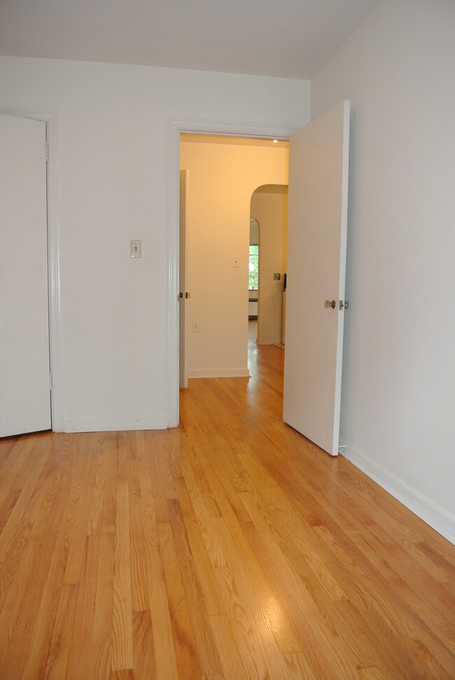 Building Photo - 3315 Nash Ave