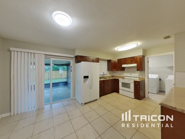 Foto del edificio - 704 Falkirk Ave