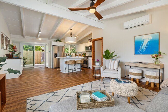 Foto del edificio - 3BR/3BA Unfurnished Home in Enchanted Lake...