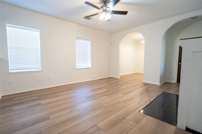 Building Photo - 2314 Ruth St