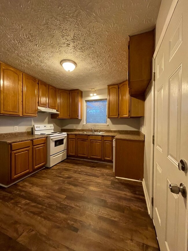 Foto del edificio - 3551 Cottonwood Dr