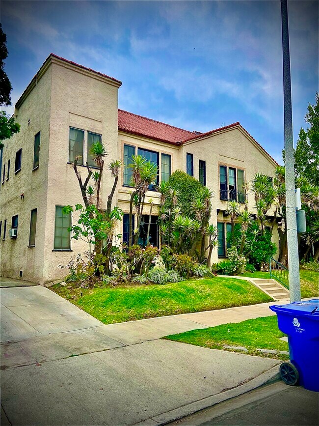 Foto del edificio - 937 S Spaulding Ave