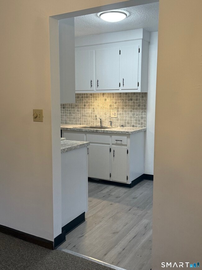 Building Photo - 343 King Street