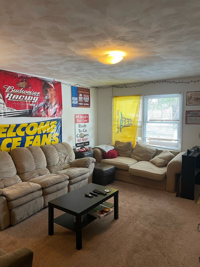 427A Sala de estar Lee - 427 Lee St