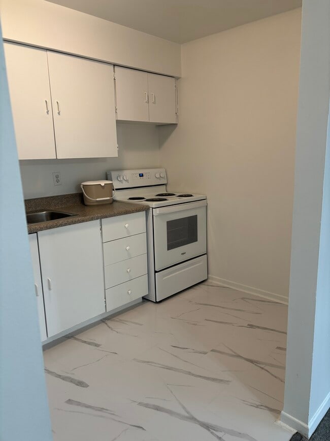 Building Photo - Rouge Valley Residence