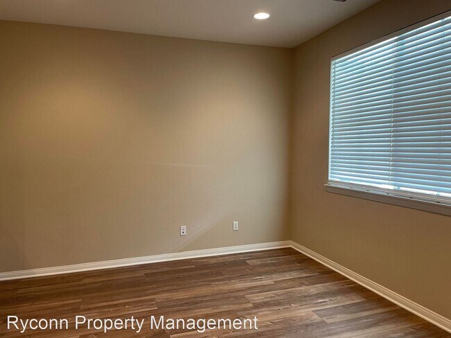 Building Photo - 3 br, 2.5 bath House - 29176 Steamboat Dr