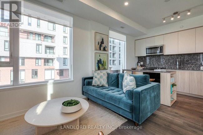 Building Photo - 3100 Keele St