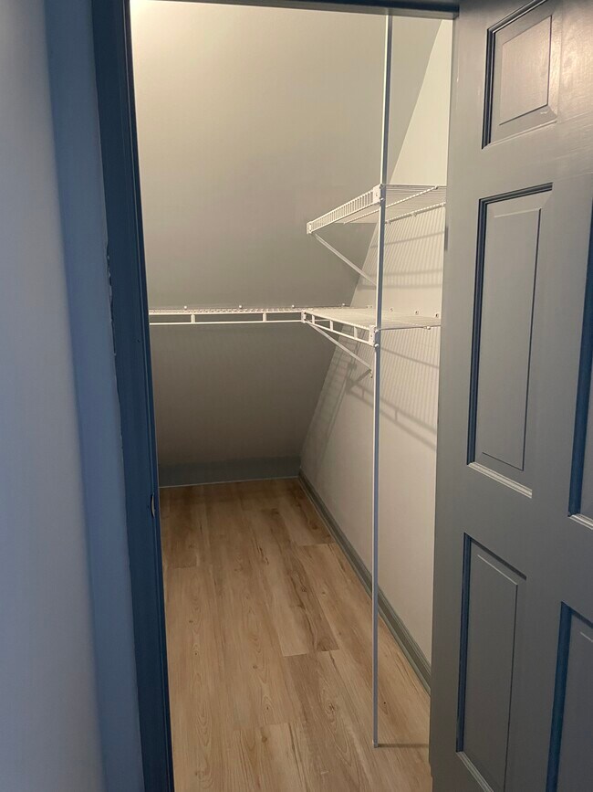 extra storage - 62 Shadowlawn Rd SE