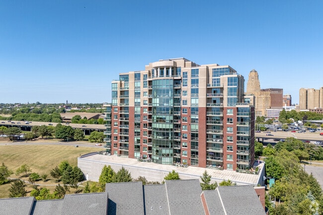 Building Photo - The Pasquale at Waterfront Place